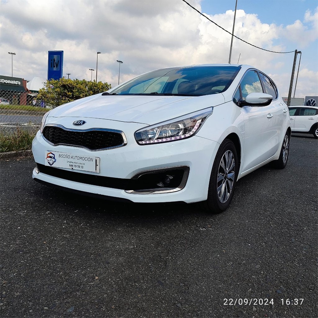 Foto 1 KIA CEED 1.4 CRDI